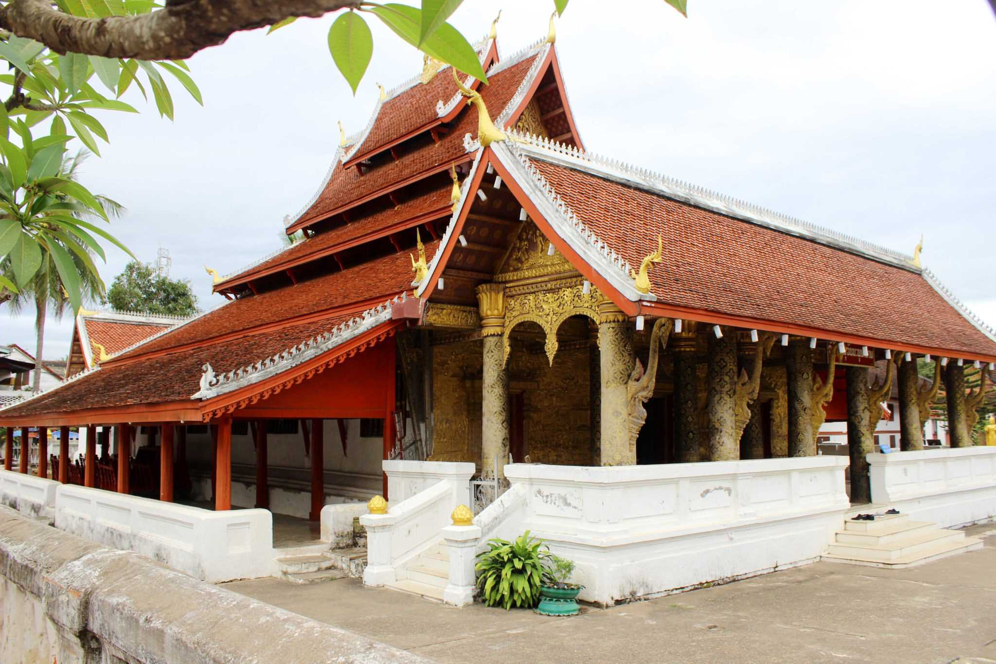 Wat Mai Suwannaphumaham  sight_id:6383